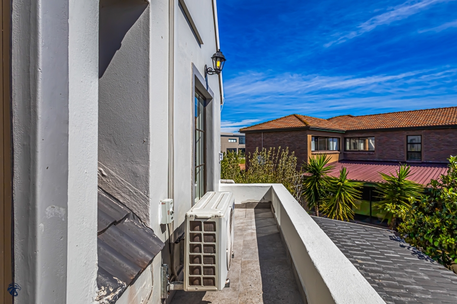 3 Bedroom Property for Sale in Myburgh Park Western Cape
